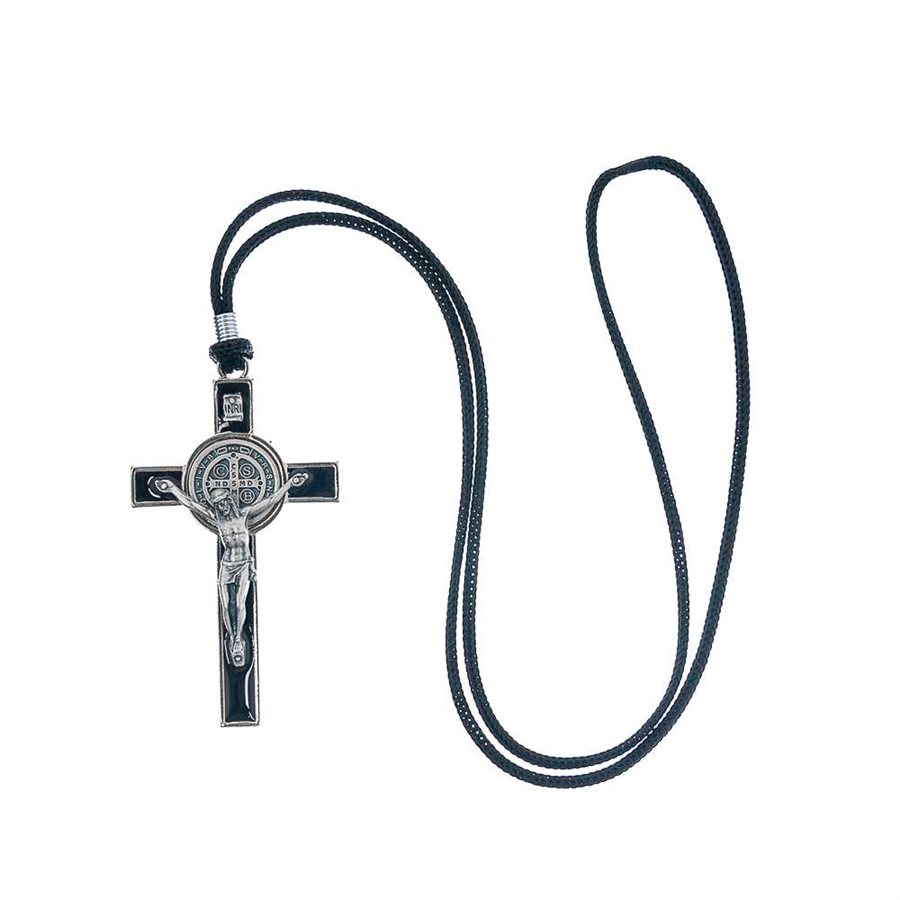 Pendentif Croix Saint Benoit 7,8 cm, et corde