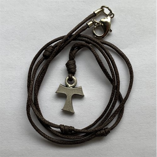 Pendentif Collier, corde brune 27 cm et croix argentée 13 mm