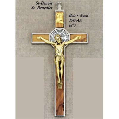 Croix Saint Benoit 8" (20 cm) en bois, corpus plaqué or