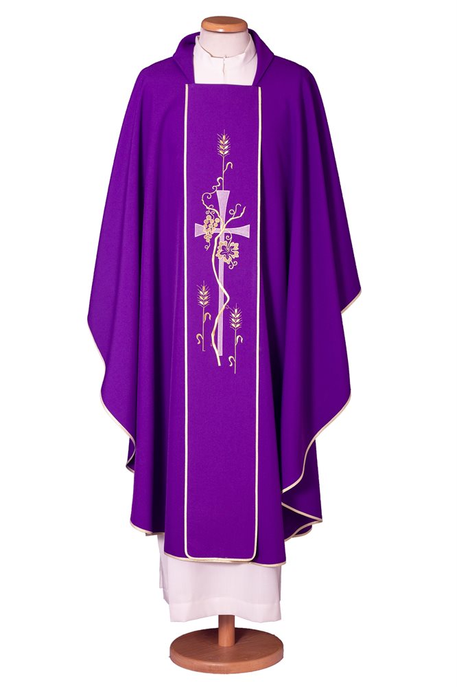 Chasuble Violette #65-002802 100% polyester Chasuble Violette #65-002802 100% polyester