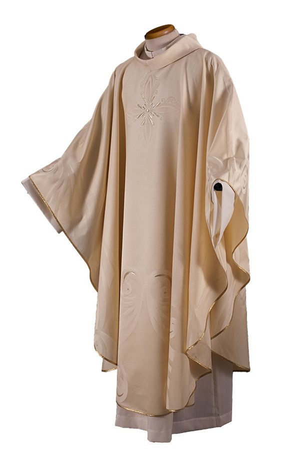 Ivory Chasuble #65-000561 in silk and wool