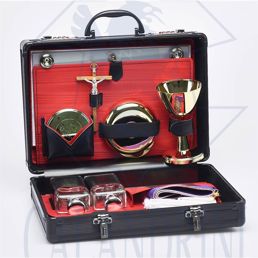 Valise-chapelle 9" x 12 1 / 4" x 3 1 / 2" (23 x 31 x 9 cm)