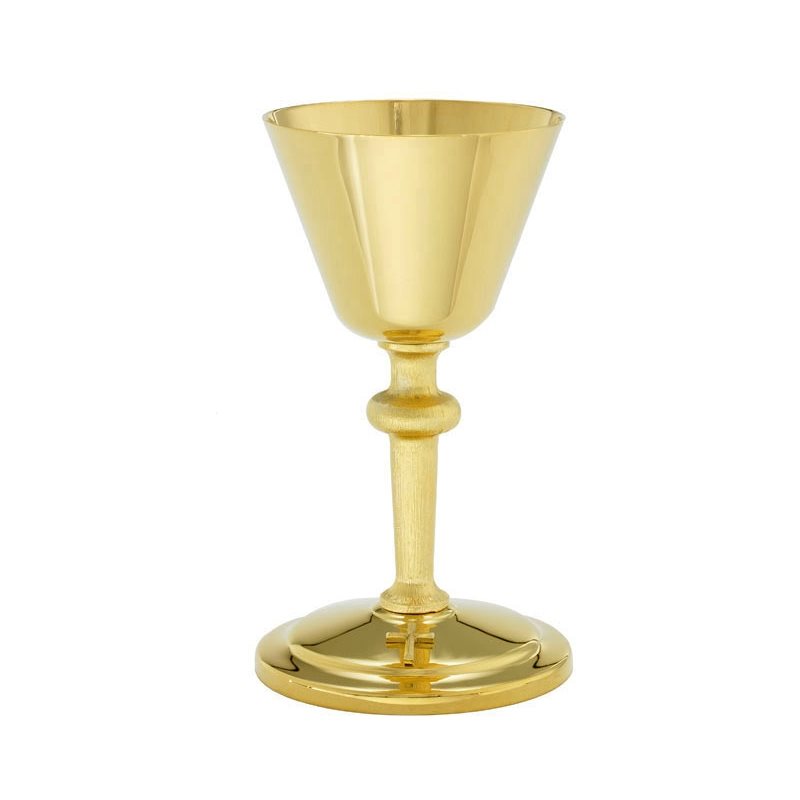 Chalice 7.5" (19 cm) Ht. w / scale paten, 5.5" (14 cm) Diam.