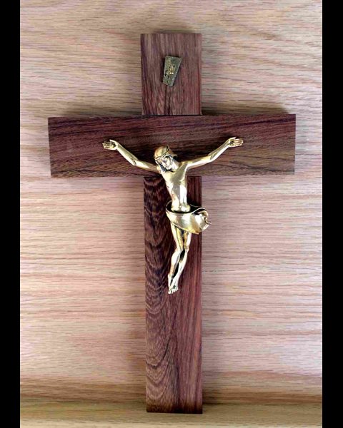 Crucifix 10.5" (26.7 cm)