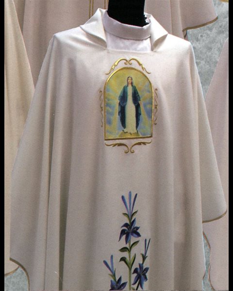 Marial Chasuble and Stole #341 White